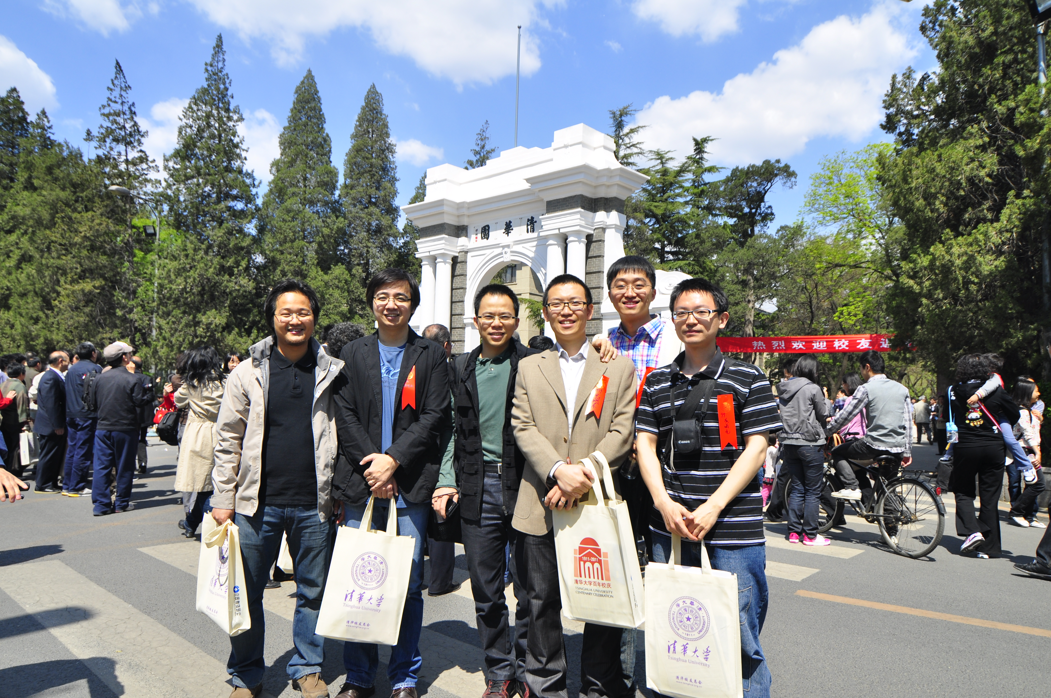 20250301-2011年黎皇兴参加新葡萄官网AMG100周年校庆留念-图片-4.jpg