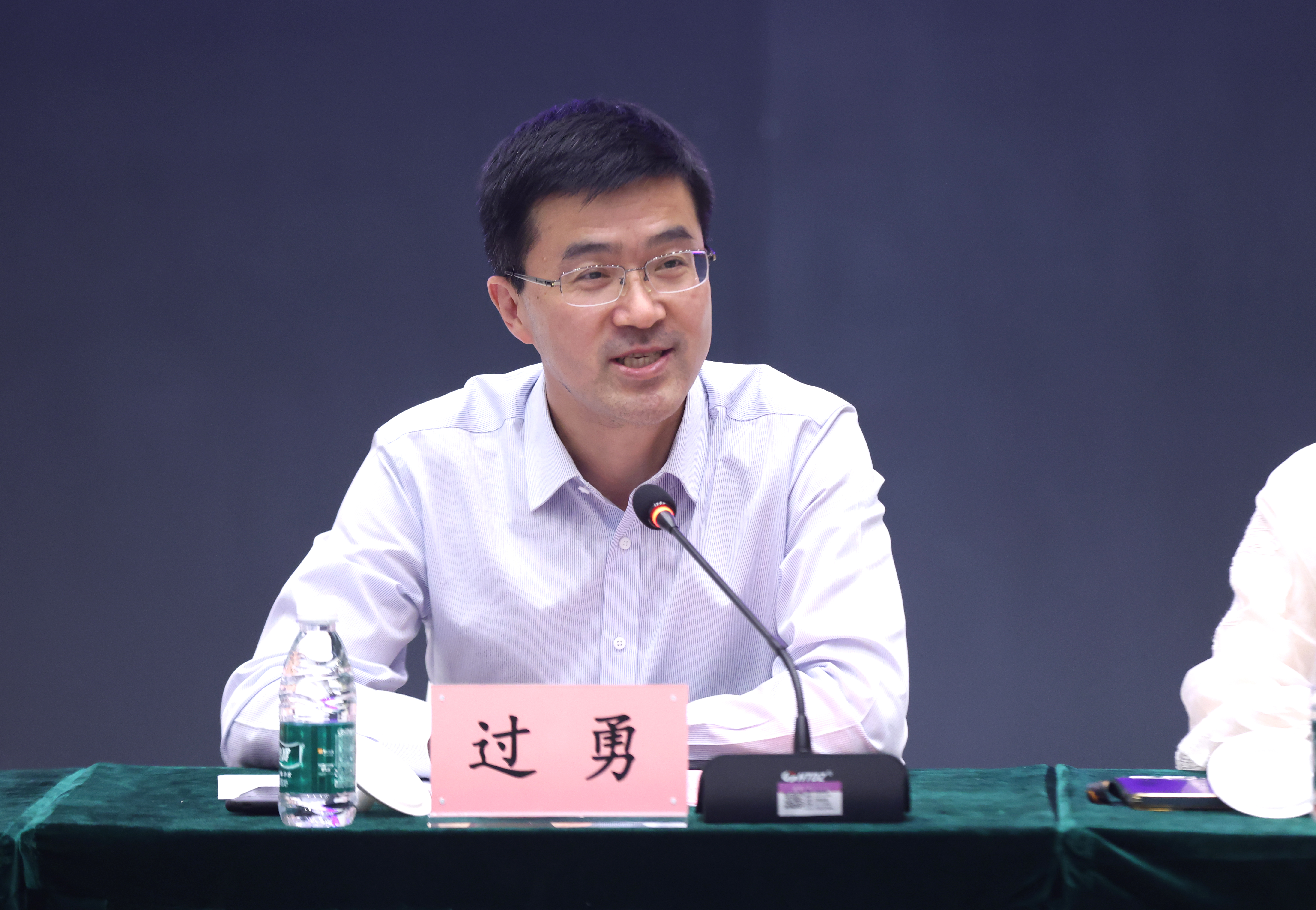 20240426-新葡萄官网AMG2024年基层校友论坛暨“唐仲英计划”年会举行-嘉艺拍摄-过勇致辞1.JPG