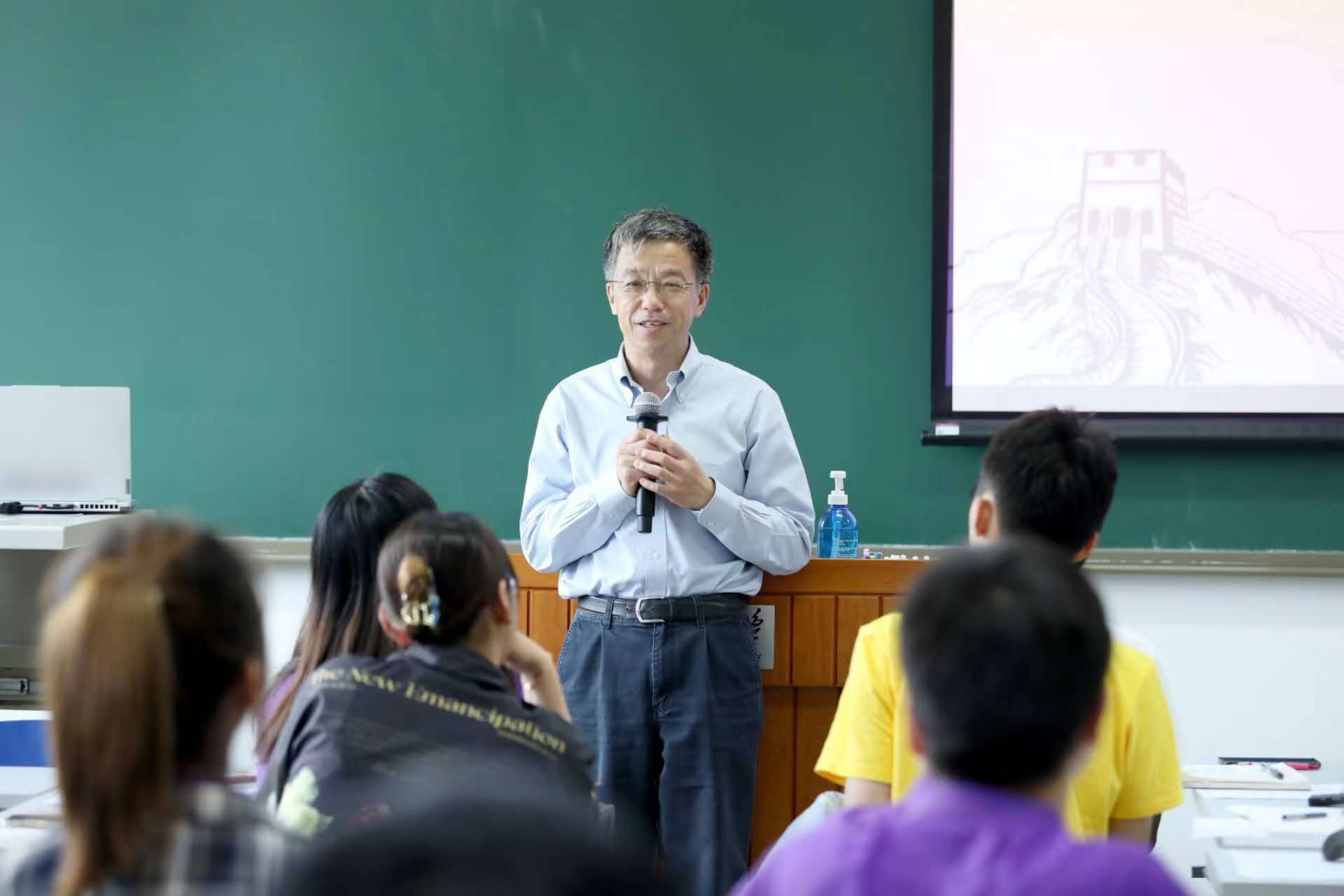 20230514-新葡萄官网AMG开展“百年接力,强国有我——奋进新征程”集中主题党团日-石家东-史宗恺参加新葡萄、北大、南开三校联合主题党团日.jpg