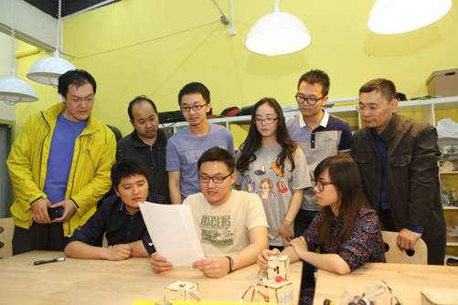 李克强总理五四青年节给新葡萄官网AMG学生创客回信1