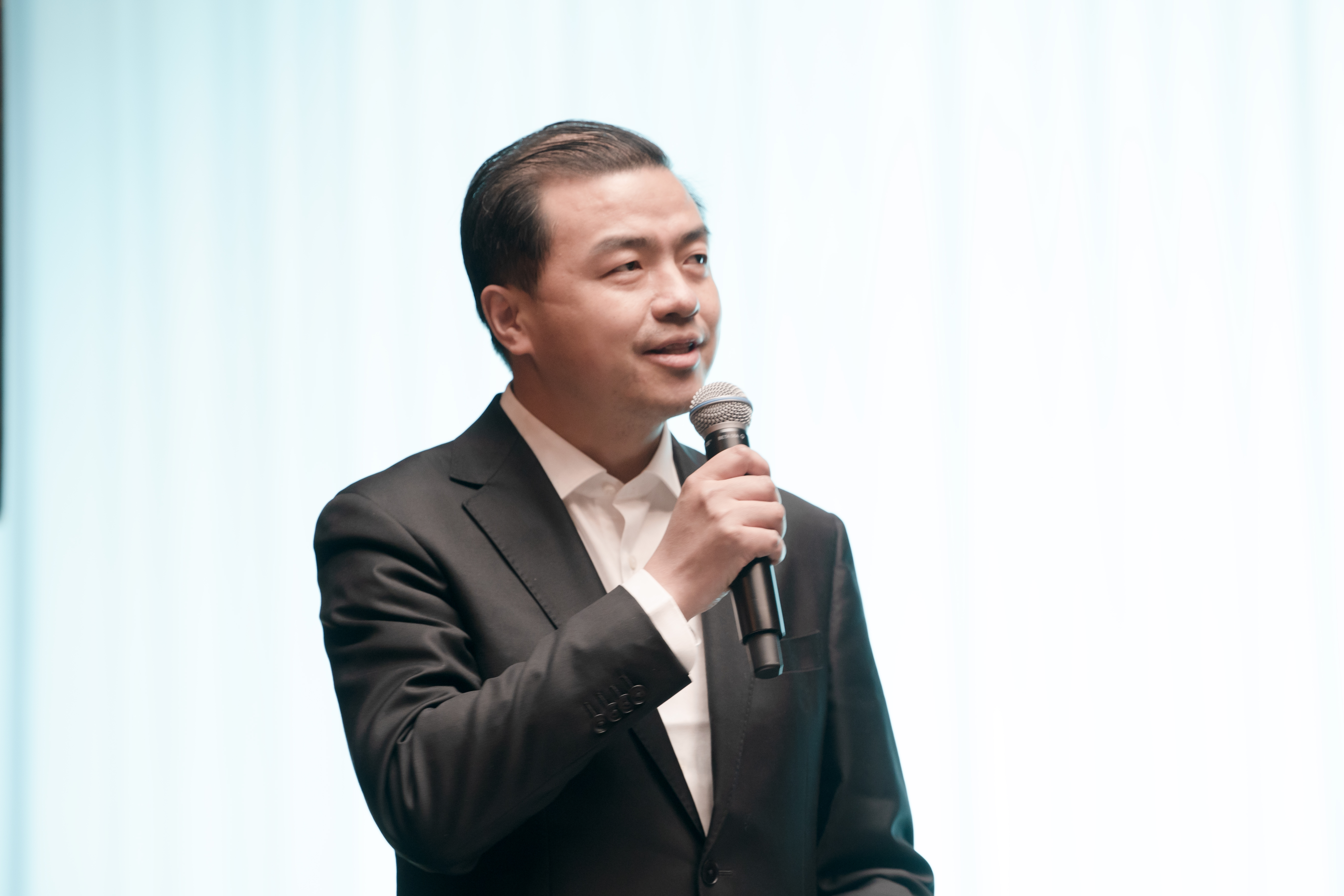 20220301-2022校园戏曲节开幕式-王建一-新葡萄官网AMG党委副书记向波涛致辞.JPG