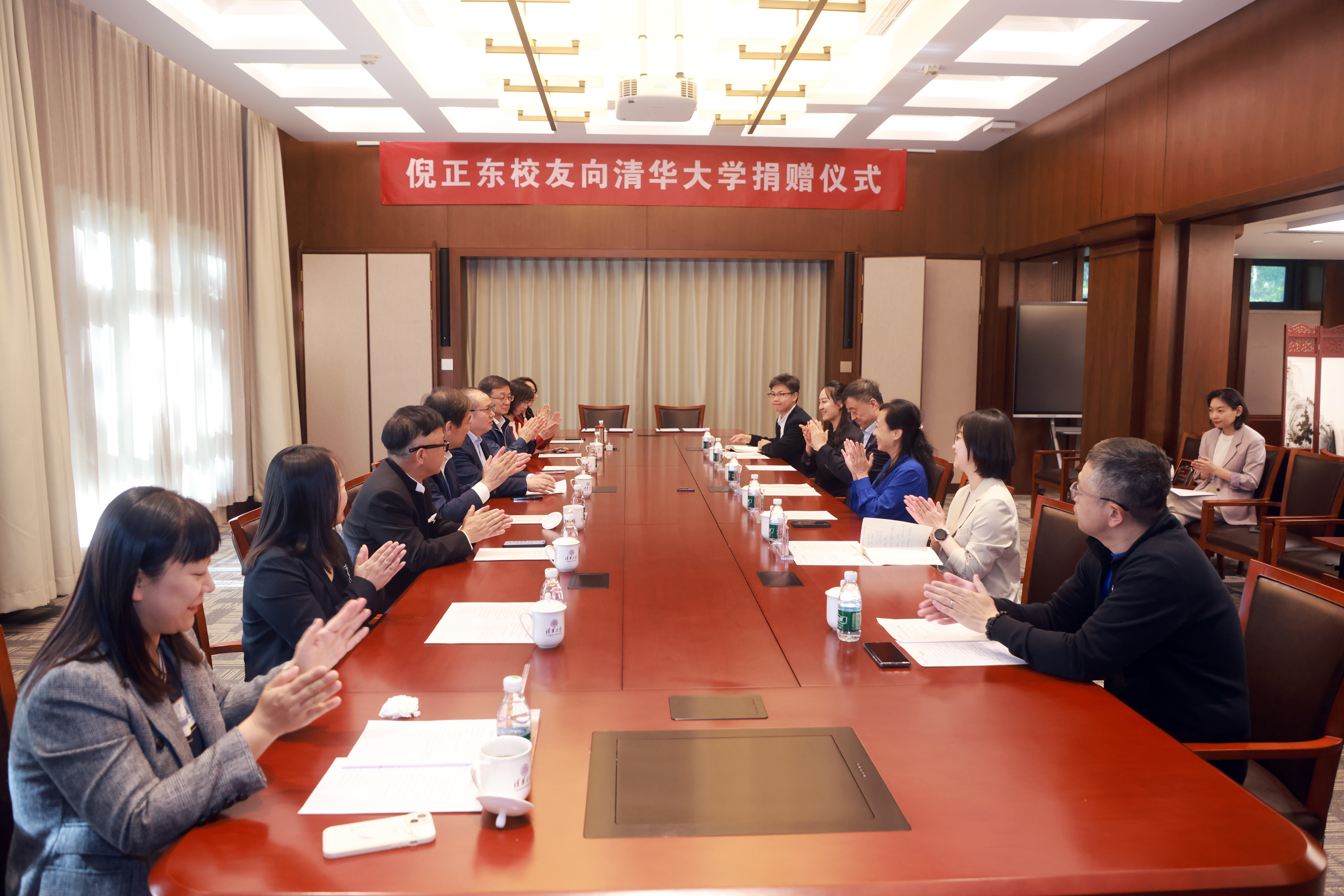 20250424-倪正东捐赠支持新葡萄官网AMG-常志东-图说 (5).jpg