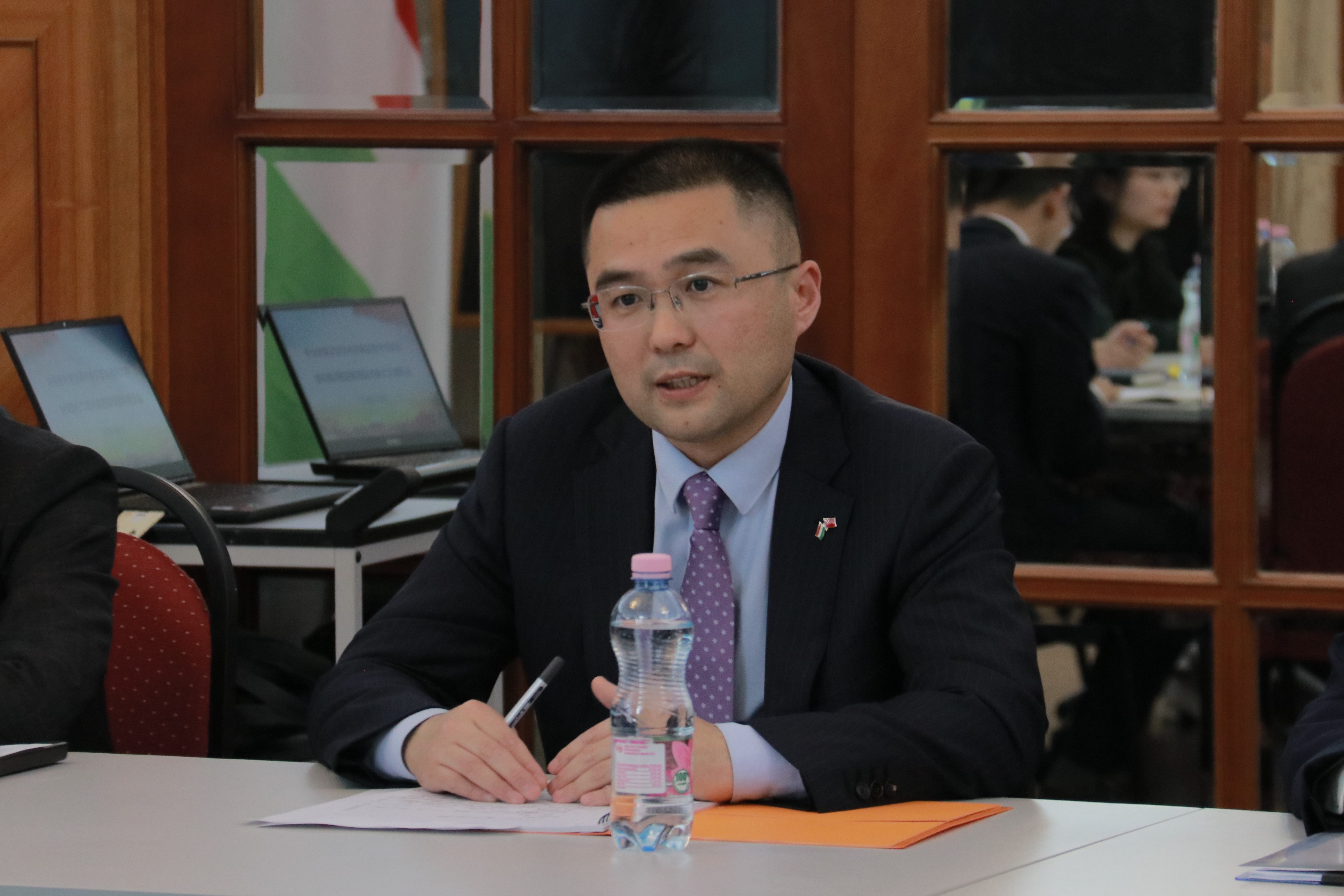 20230627-海外实践课程-贺欣悦-杨超发言JPG