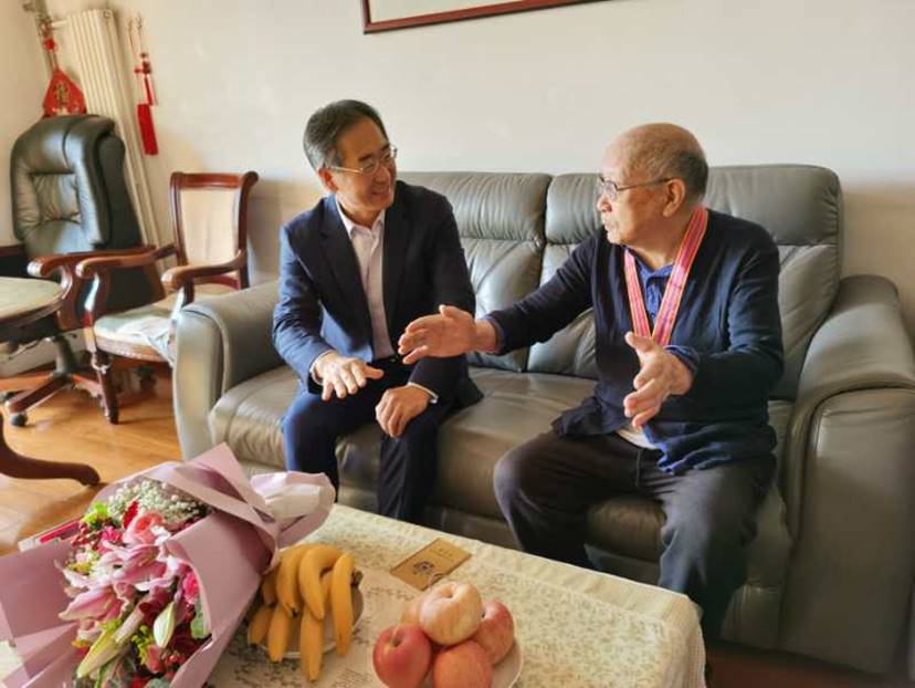 ../../Library/Containers/com.tencent.xinWeChat/Data/Library/Application%20Support/com.tencent.xinWeChat/2.0b4.0.9/b6d1f40f1b94a02c79c997c831260754/Message/MessageTemp/b6d1f40f1b94a02c79c997c831260754/OpenData/825/03139df0156d8ce3bf3004445c70747b.record_dat