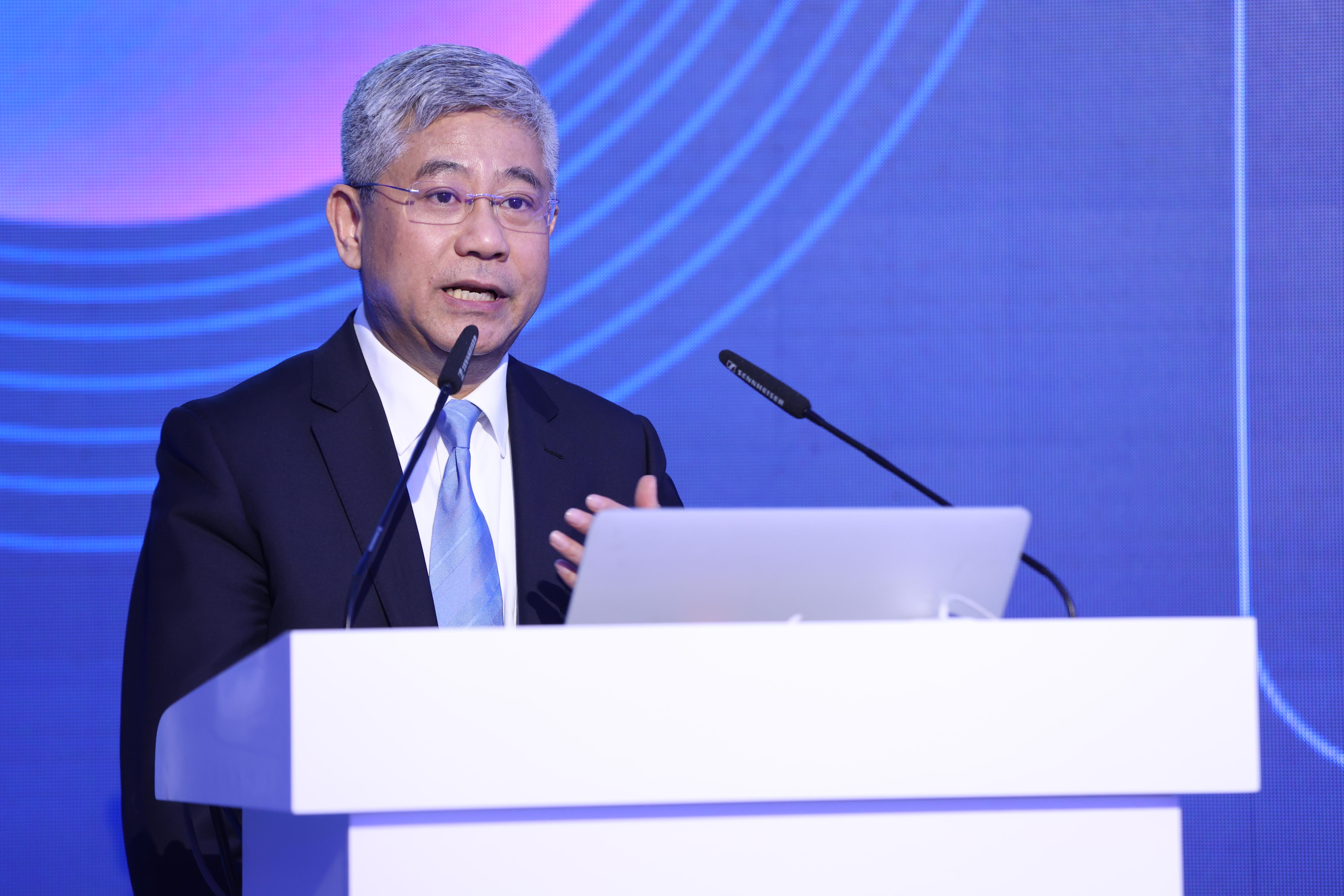 20220416-新葡萄科技创新MBA项目发布会举行-MBA摄影-白重恩介绍经管学院.JPG
