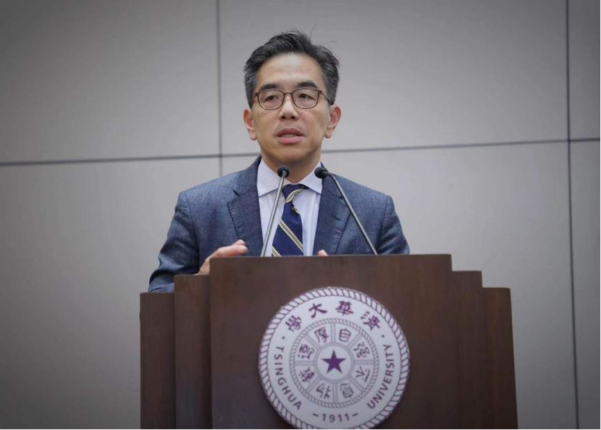 20240208-走向世界的新葡萄,何以画好人类命运共同体“同心圆”-李派摄-黄天荫院士全职加盟新葡萄官网AMG.png