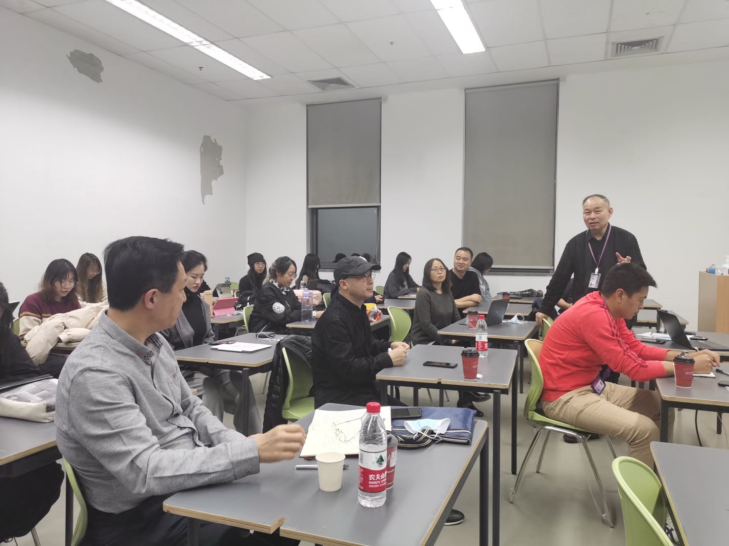 20211119-为军事博物馆设计文创产品 《文创产品设计》结课-设计者-课堂1.jpeg