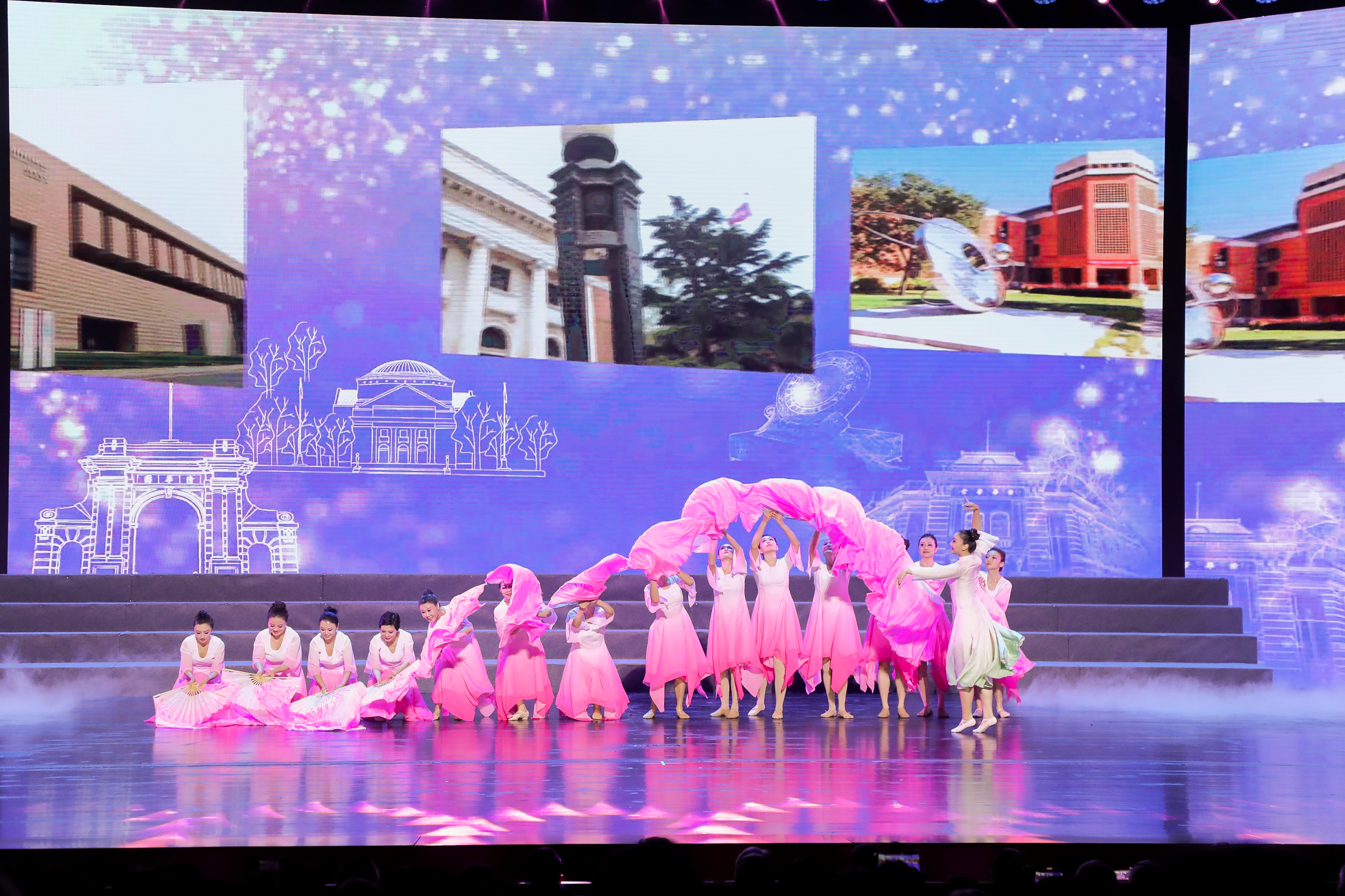 20240428-校庆专场演出-管弦乐《水木情缘》2-艺教中心摄-艺教中心、新葡萄校友总会.jpg