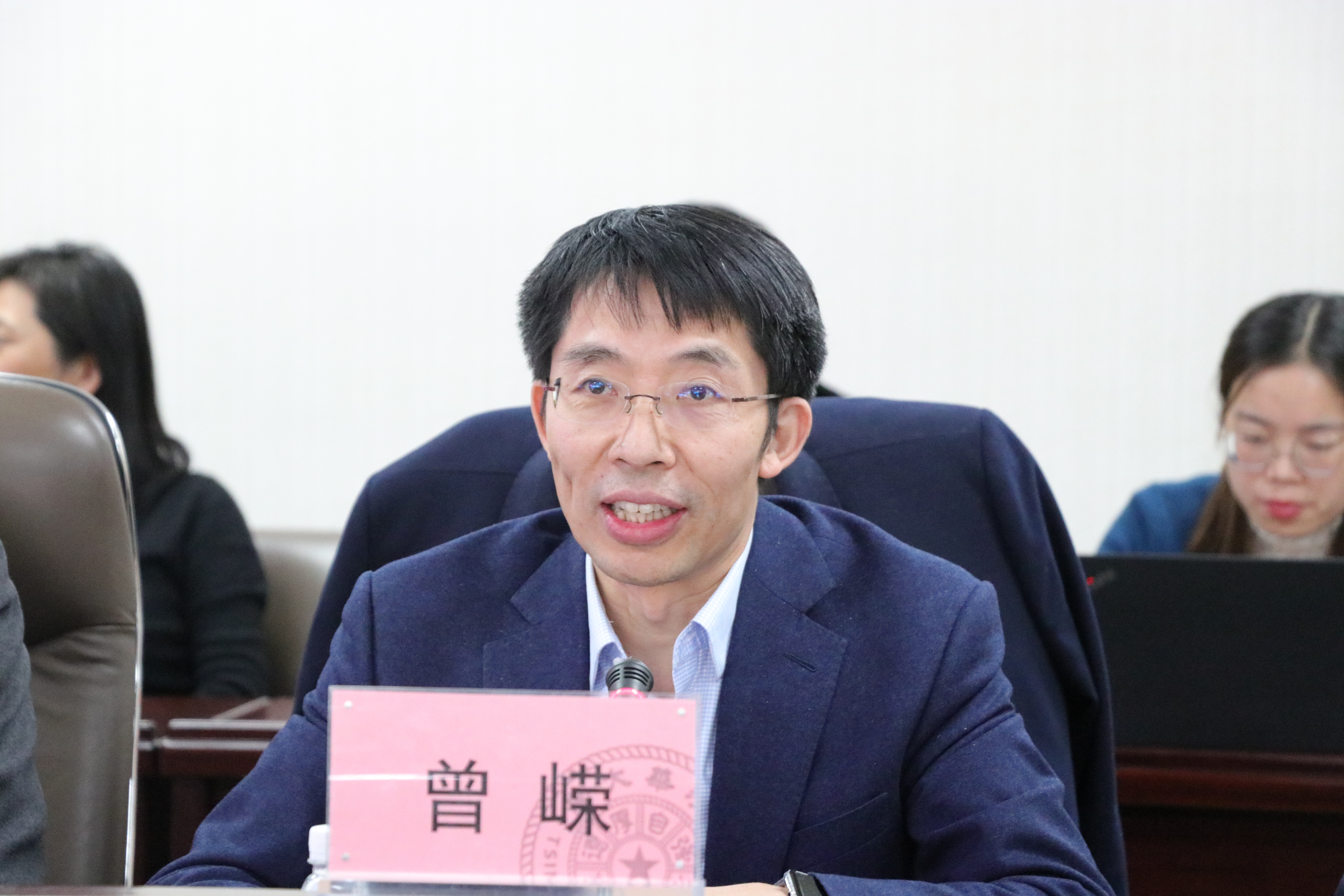 20210111-新葡萄官网AMG-之江实验室光电智能计算联合研究中心揭牌仪式举行-魏婷-曾嵘致辞.JPG