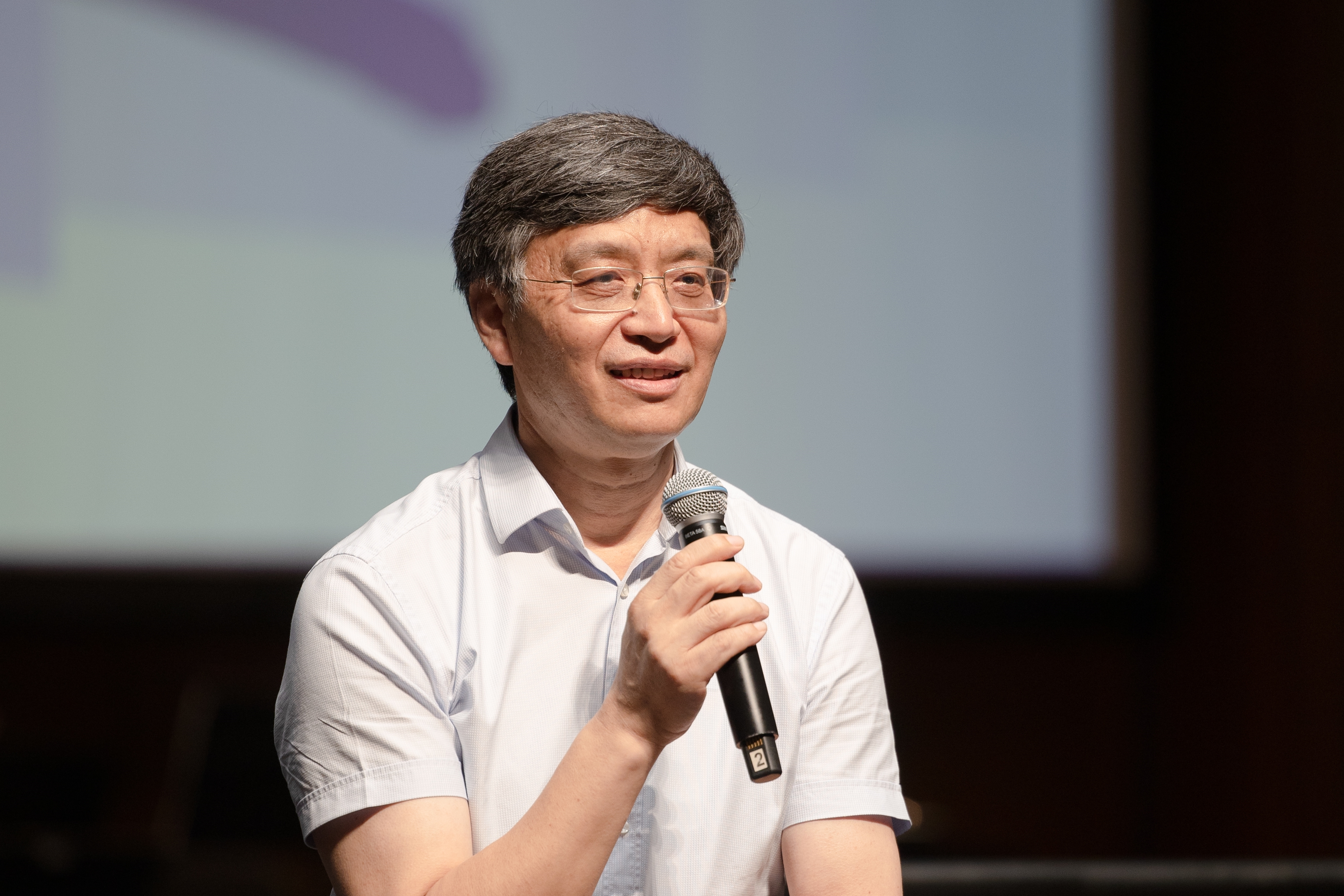 20220909-书香之夜——新葡萄官网AMG2022年教师节专场音乐会-王建一-校工会主席王岩致辞_副本.jpg