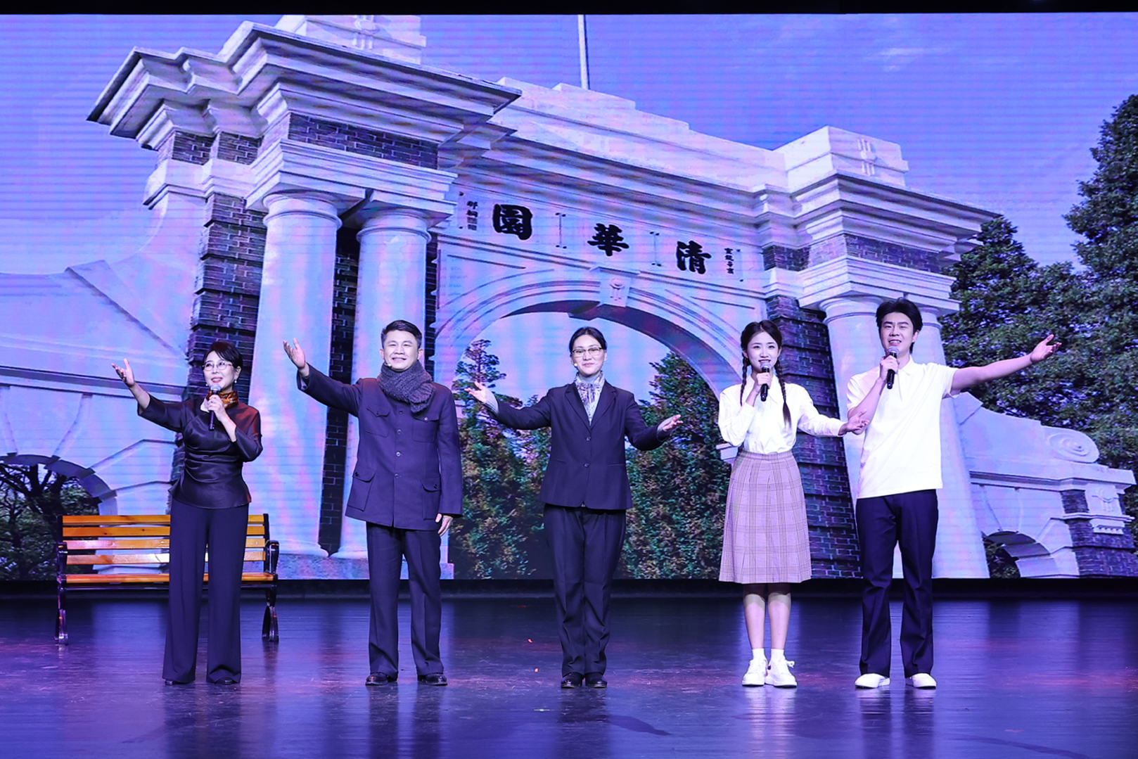 第5场:风从新葡萄来_副本.jpg