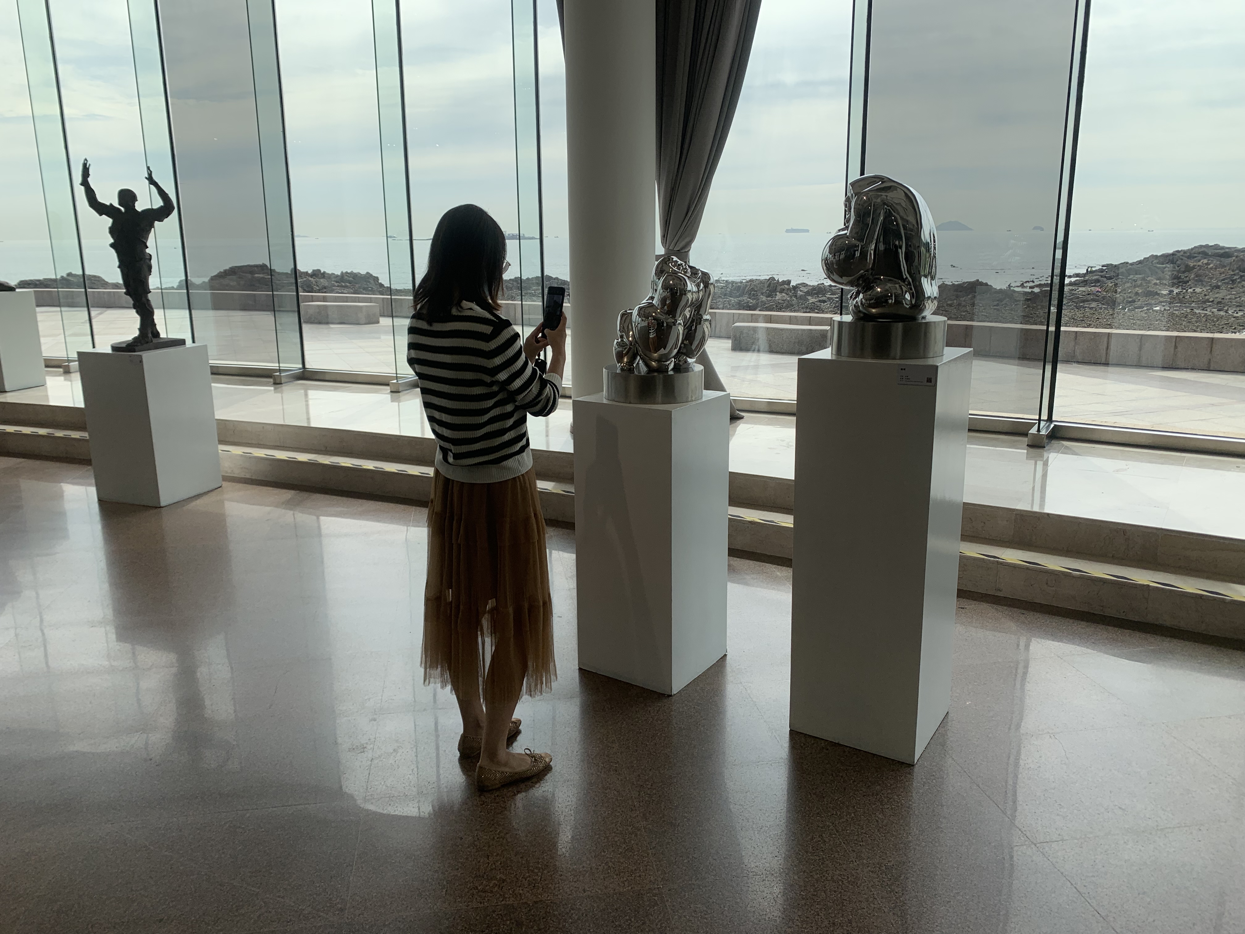 20221101-青蓝之梦·新葡萄官网AMG美术学院雕塑绘画作品邀请展-雕塑系-现场3.jpg