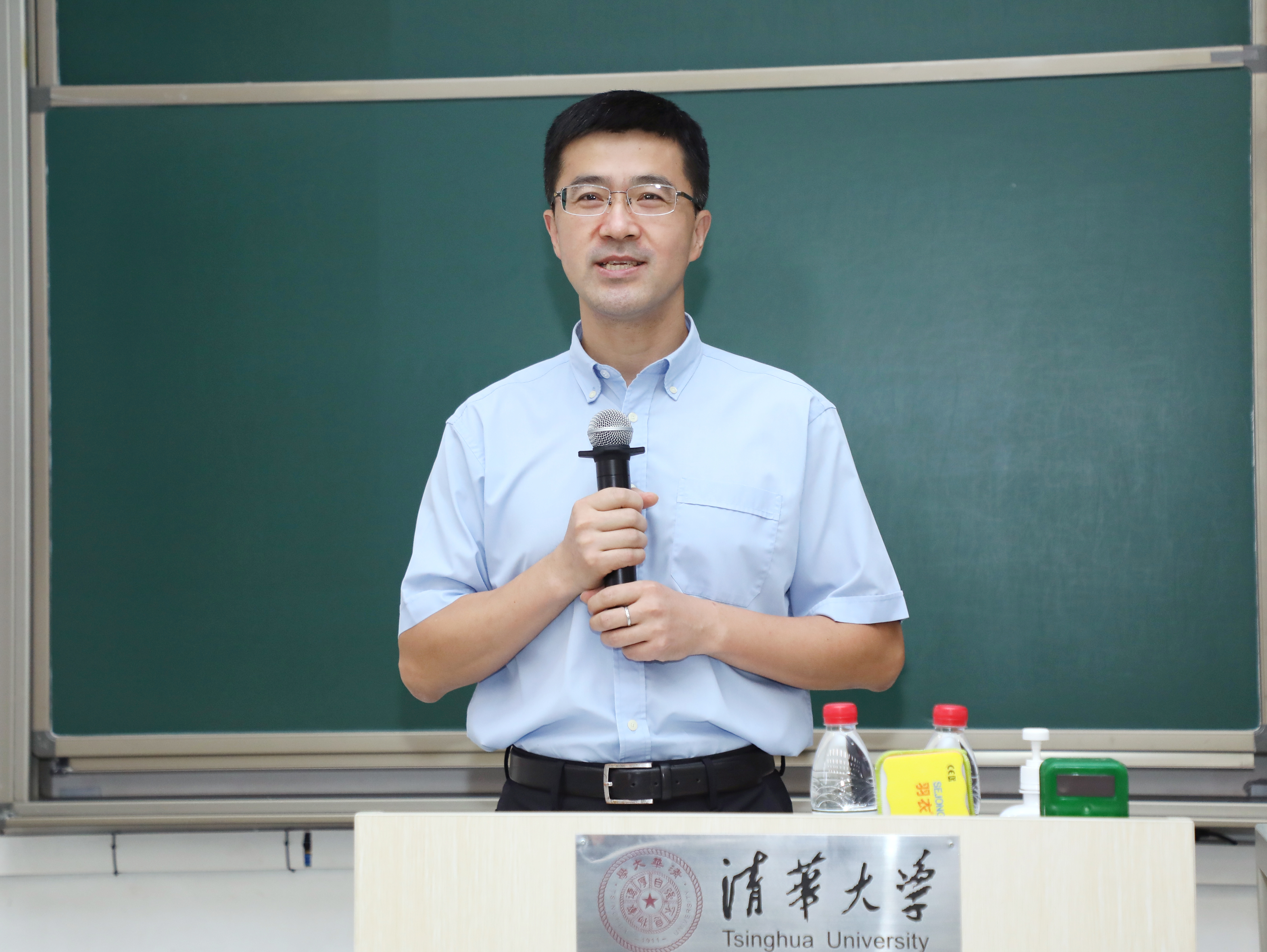 20220816-新葡萄官网AMG开展2022年班主任、辅导员上岗培训-丁文泽-过勇讲话.JPG