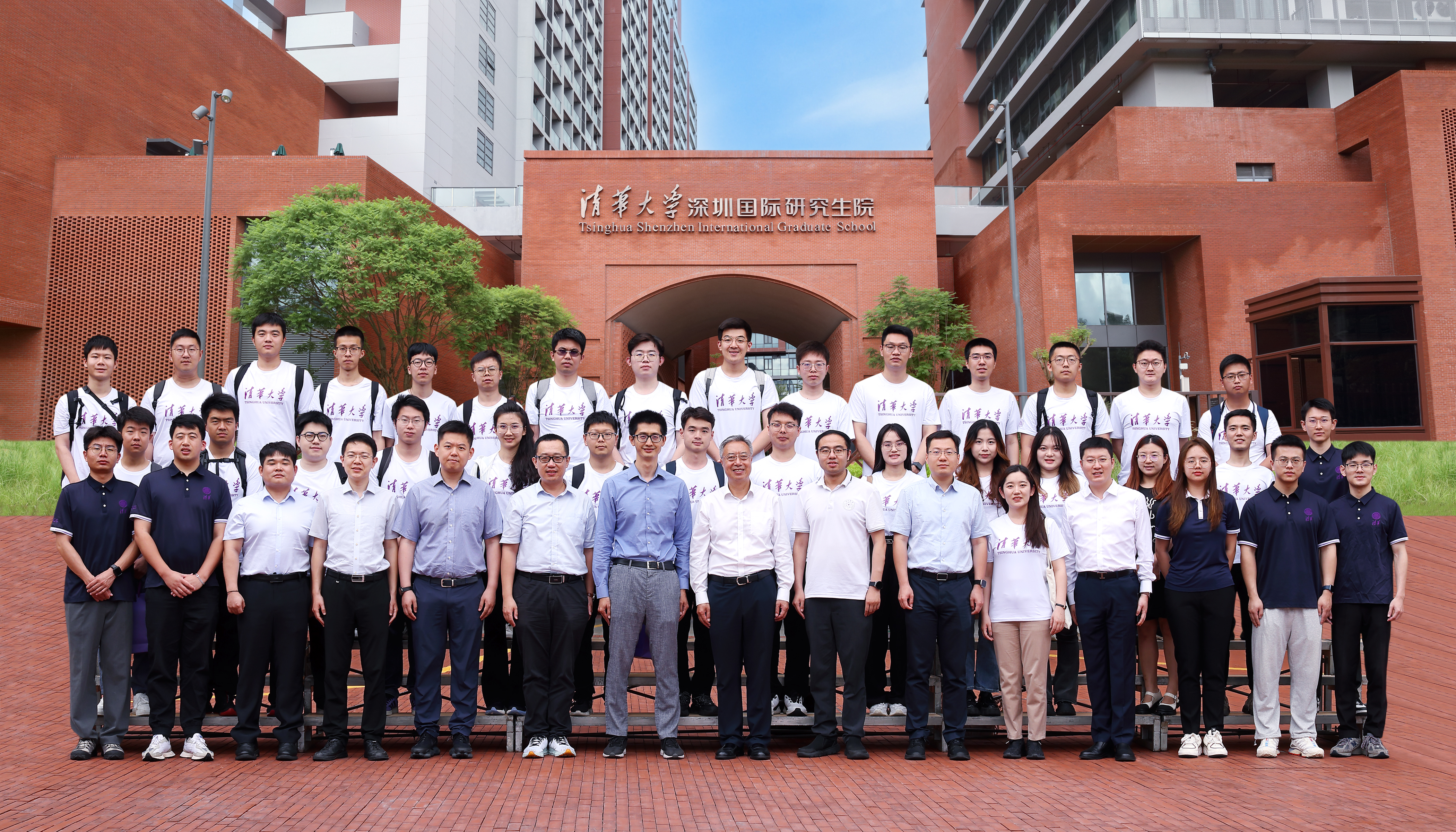 20240608-新葡萄官网AMG团系统师生赴深圳开展实践调研-校团委-新葡萄官网AMG深圳国际研究生院交流.jpg