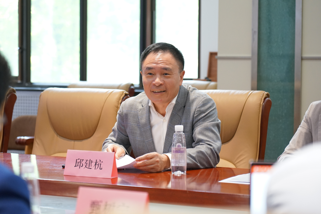 20220425-新葡萄官网AMG（电机系）-港华能源投资有限公司零碳智慧园区虚拟电厂技术联合研究中心揭牌-无-邱建杭讲话.png